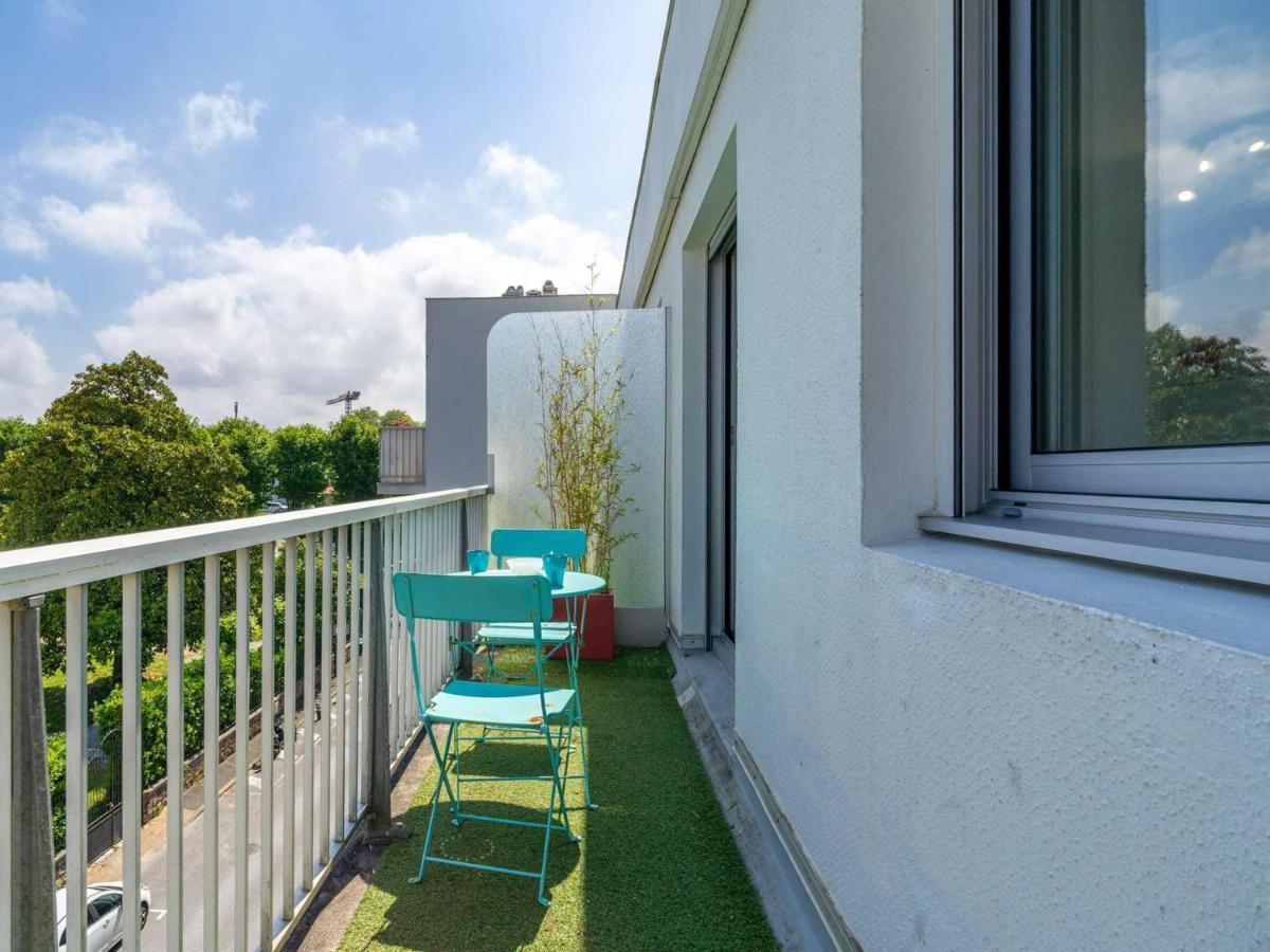 Studio Renove Avec Balcon, Quartier Saint Charles, A 800m De La Plage Du Miramar - Fr-1-3-465 * Biarritz