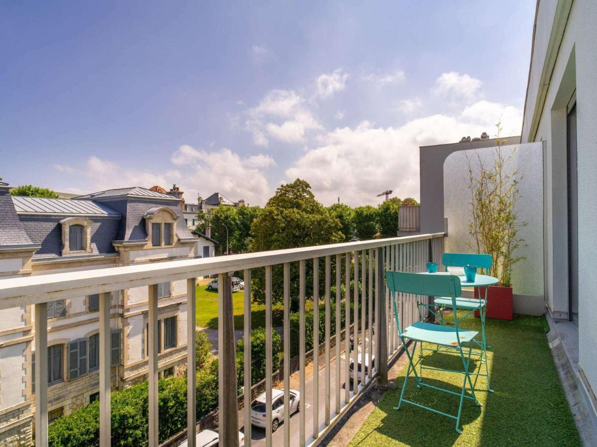 Apartment Studio Renove Avec Balcon, Quartier Saint Charles, A 800m De La Plage Du Miramar - Fr-1-3-465 Biarritz